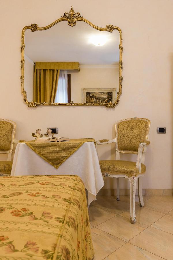 Angeles Inn Venetië Buitenkant foto