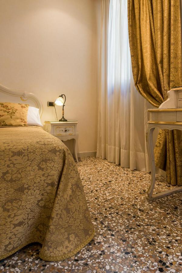 Angeles Inn Venetië Buitenkant foto