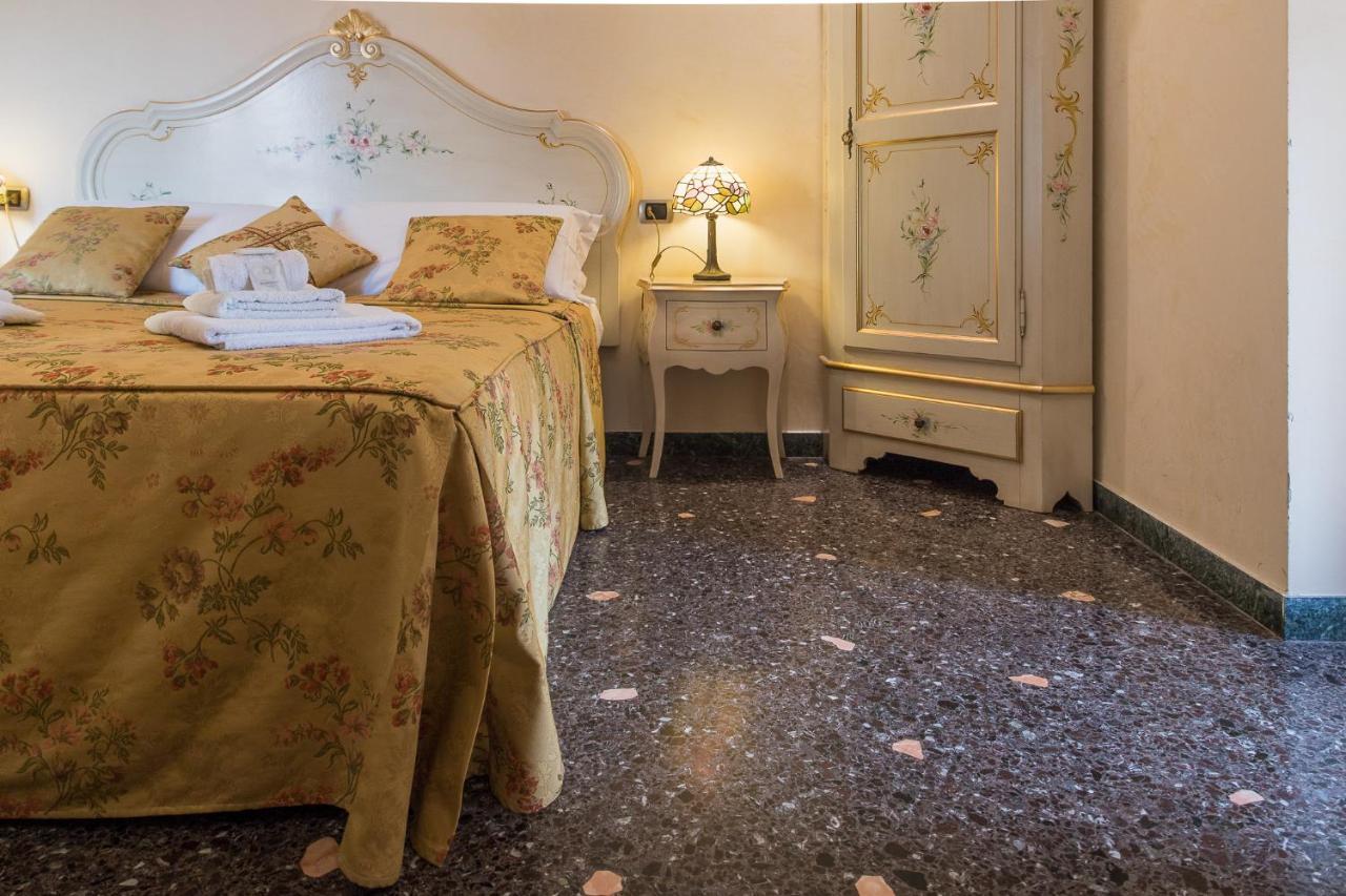 Angeles Inn Venetië Buitenkant foto